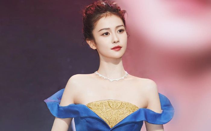 Bạch Lộc bất ngờ thông báo chuyện kết hôn, đối phương là người từng bị phản đối gay gắt