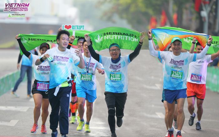 Chạy bộ đón năm mới: Khai xuân đầu năm cùng Herbalife Nutrition