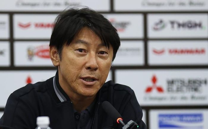 Thua Việt Nam, HLV Shin Tae Yong đổ thừa Indonesia đá không quen ở sân Mỹ Đình
