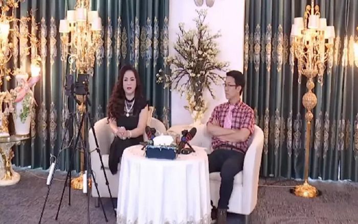 Trường xét hoàn thành cuối năm với Tiến sĩ Luật livestream cùng bà Phương Hằng thế nào?