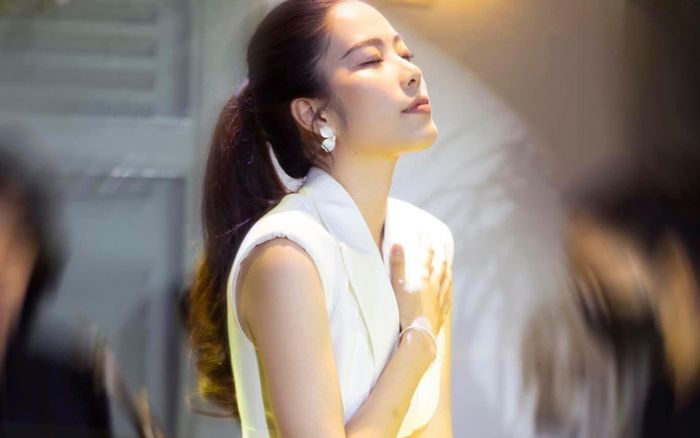 Nam Em muốn bỏ qua mọi chuyện sau ồn ào tình cảm với Bạch Công Khanh, chỉ ước một điều