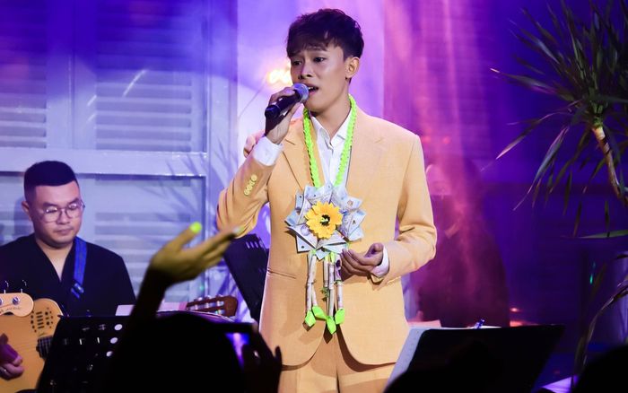 Được ủng hộ khi trở lại ca hát, Hồ Văn Cường hứa hẹn về món quà đặc biệt gửi tặng người hâm mộ