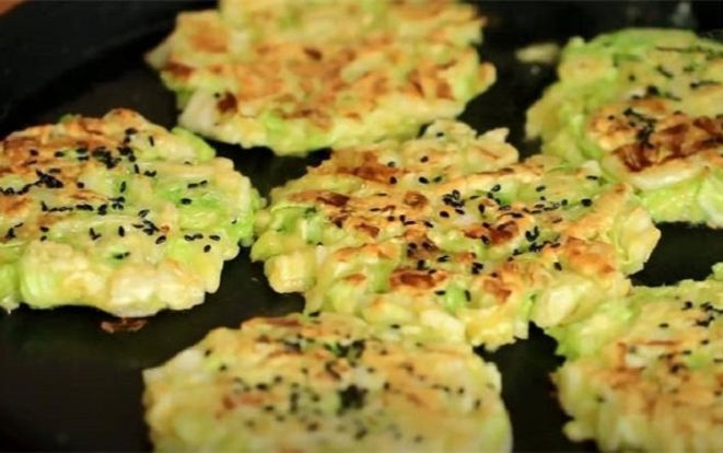 Vừa lạ vừa quen với món bánh cải thảo, chất lượng dinh dưỡng 'không phải dạng vừa'