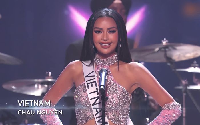 Hương Giang cùng dàn sao Việt tiếc hùi hụi khi Ngọc Châu out top 16 tại Miss Universer