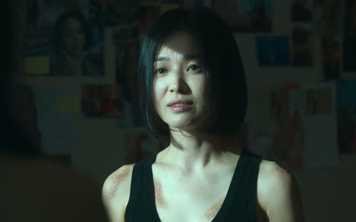 Từng gầy trơ xương vì vai diễn, Song Hye Kyo và Park Min Young bỗng 'lột xác' ngoạn mục