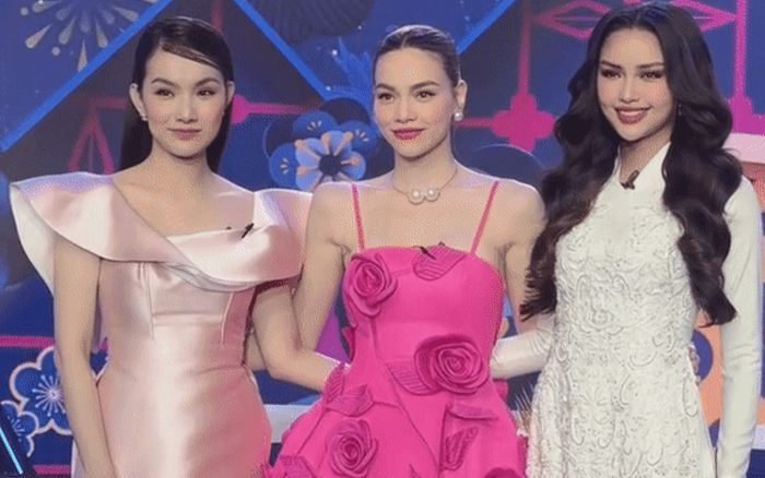 Chung 1 khung hình, nhan sắc Hồ Ngọc Hà bất ngờ 'lấn át' 2 Hoa hậu Hoàn vũ Việt Nam