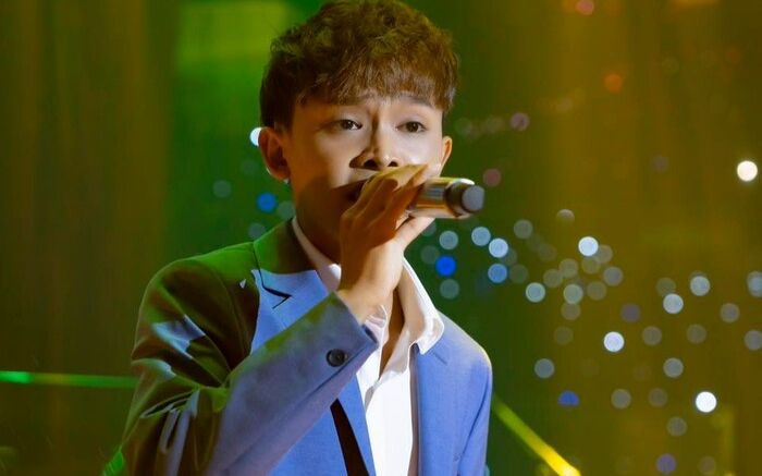 Liên tục gặp sự cố cuối năm, Hồ Văn Cường bất ngờ nhận được tin tốt lành khiến fan mừng rỡ