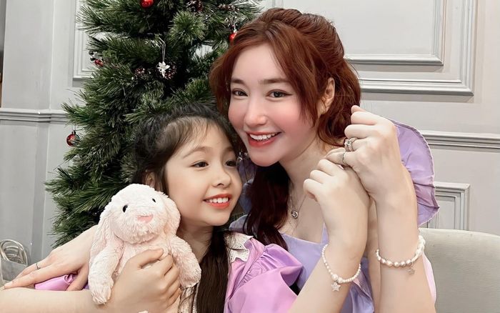 Elly Trần tố hành động khiếm nhã của chồng dành cho bố ruột, khẳng định chưa chính thức ly hôn