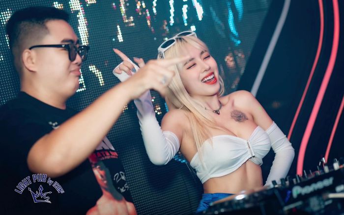 DJ Hyena - TOP 1 DiiJam 2022 trải lòng những gian nan đeo đuổi nghề DJ