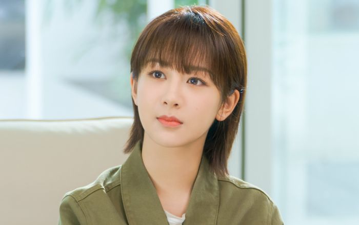 Tạo hình nữ sinh của Dương Tử gây tranh cãi: Người khen đáng yêu, người chê bai hệt 'bà thím'