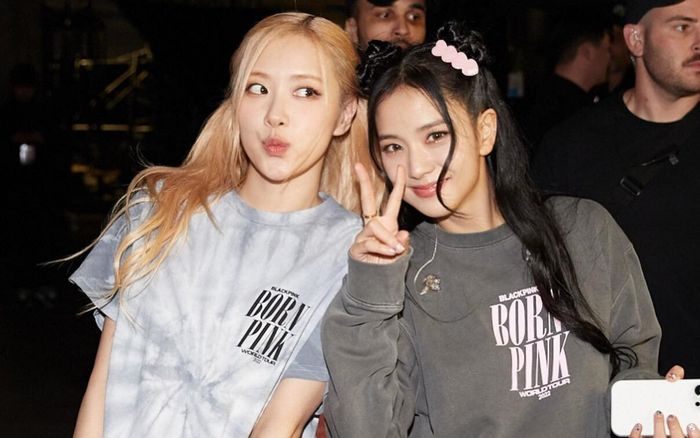 Hết Jennie và Lisa: Tới lượt Jisoo bị chỉ trích, Rosé cũng bị vạ lây