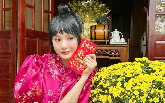 Gần một năm ồn ào 'anh em nương tựa' bùng nổ, Hiền Hồ đón Tết ra sao?