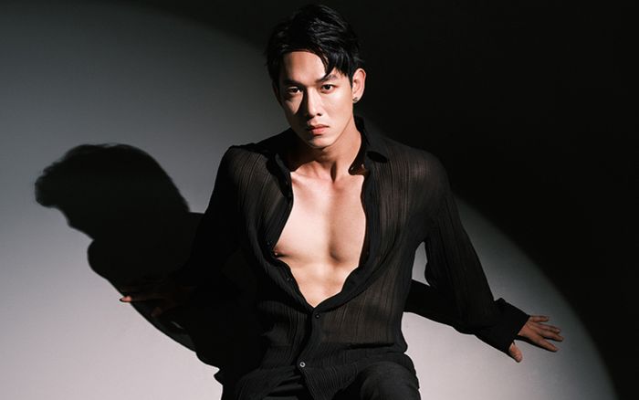 Song Luân 'gây sốt' với bộ ảnh khoe body 'vạn người mê'