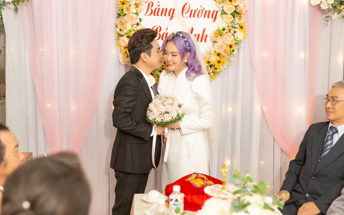 Đám cưới ca sĩ Bằng Cường: Nhan sắc cô dâu Bảo Anh gây chú ý