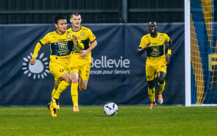 Quang Hải lần đầu được thi đấu ở giải hạng Năm của Pháp