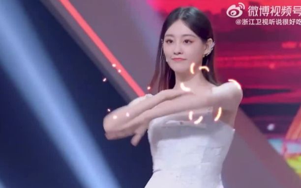 See tình của Hoàng Thùy Linh lan tỏa đến châu Âu, sắp sốt toàn thế giới như Gangnam Style?