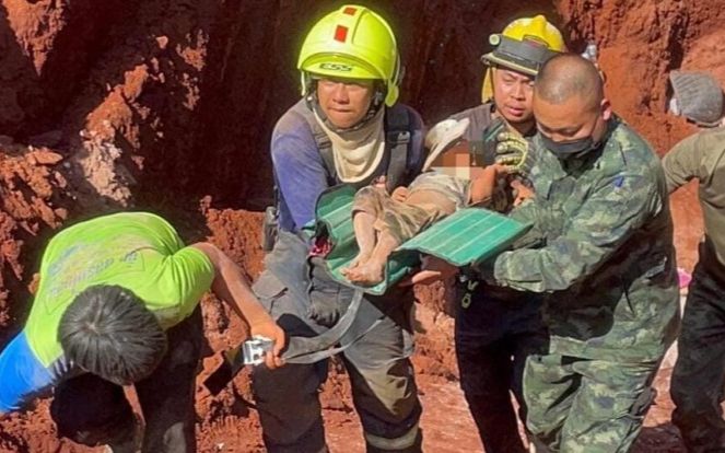 17 giờ chạy đua với tử thần giải cứu bé gái 1 tuổi rơi xuống hố sâu 13 mét