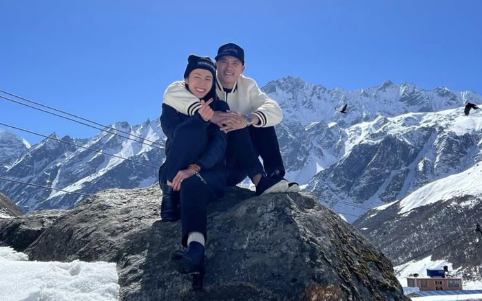 Thủy Tiên - Công Vinh 'tình bể bình' trong loạt ảnh vi vu tại trời Âu khiến netizen trầm trồ