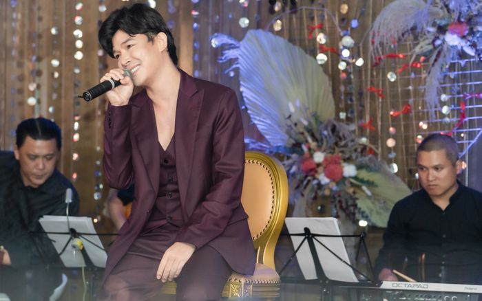 Không chịu đi diễn để nhận cát-xê, Nathan Lee tình nguyện làm một việc miễn phí phục vụ người hâm mộ