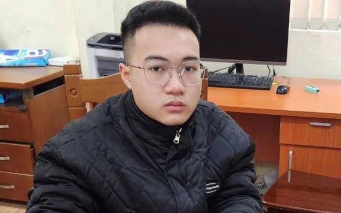 Thấy con em biểu hiện bất thường khi dùng thuốc lá điện tử, báo công an liền phát hiện sự thật kinh hãi