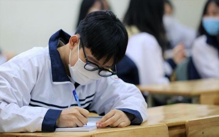 Chỉ tiêu tuyển sinh, lịch thi vào lớp 10 của 3 trường chuyên ở Hà Nội