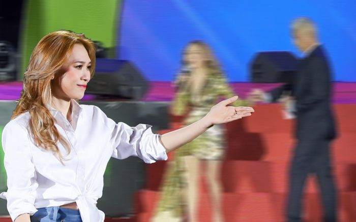 Mỹ Tâm ghi điểm với hành động quan tâm khán giả: Tinh tế thế này bảo sao không đông fan!