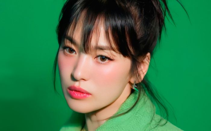 Đúng ngày Valentine, Song Hye Kyo được một nam tài tử nhớ đến, tiếc là không phải Lee Min Ho