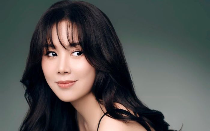 Lê Phương xuất hiện diện mạo như 'gái đôi mươi', khẳng định: Ai rồi cũng tìm được ấm êm sau khổ đau