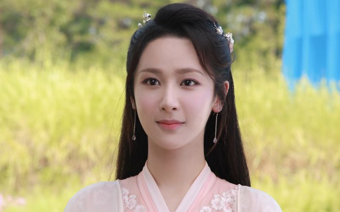 Dương Tử được một sao nam khen ngợi có nhân cách vàng, là cực phẩm trong Cbiz