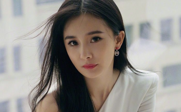 Dương Mịch công khai tình cảm với một sao nam đình đám Cbiz