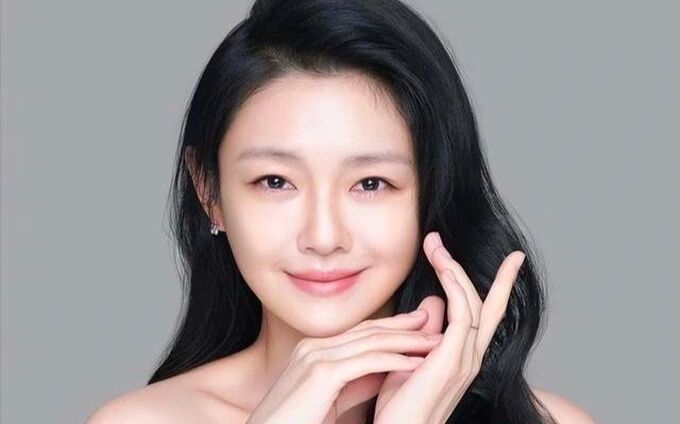 Từ Hy Viên lên tiếng đính chính thông tin bị chồng ngoại quốc cuỗm tiền