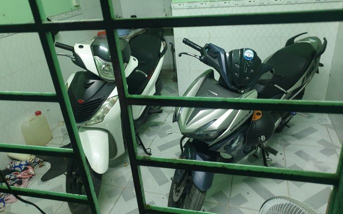 Người dân mất xe máy lần theo định vị tìm thấy nhưng đành 'vật vã' chờ đợi vì... chưa được giải quyết