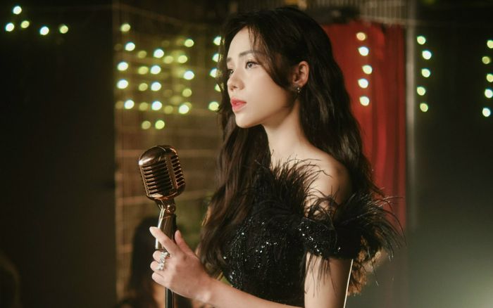 Trở lại sau 3 năm vắng bóng, Hương Ly có còn là 'thánh nữ cover'?