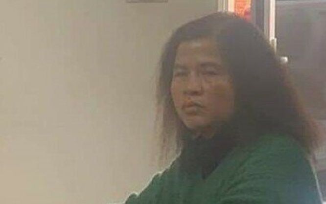 Nữ tiểu thương vung dao 'tiễn' đồng nghiệp khiến cả khu chợ bàng hoàng