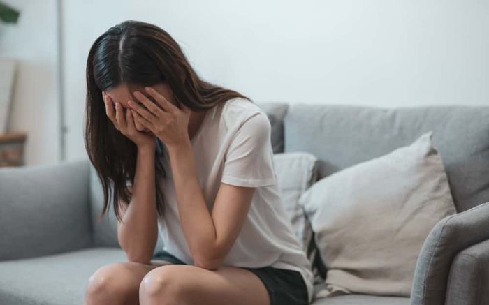 Để con trai nhỏ ở nhà 1 mình rồi đi chợ, 10 phút sau trở về người mẹ ngã khuỵu vì cảnh tượng trước mắt