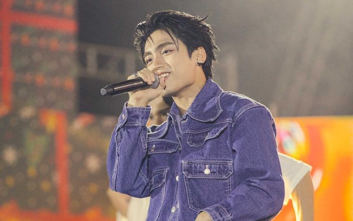 Sang nước ngoài chạy show, khán giả phản ứng thế nào khi nghe MONO hát chay hit chục triệu view?