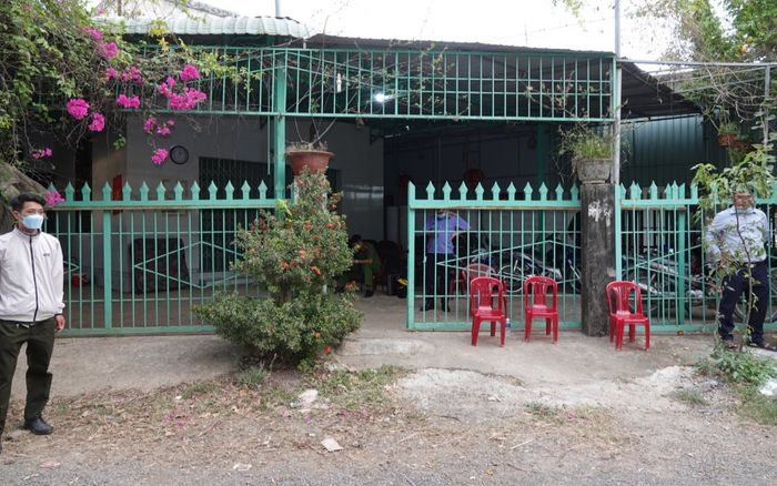 Cãi nhau với vợ rồi rời nhà đi làm, lúc trở về chồng phát hiện vợ đã 'lạnh ngắt' trong phòng ngủ