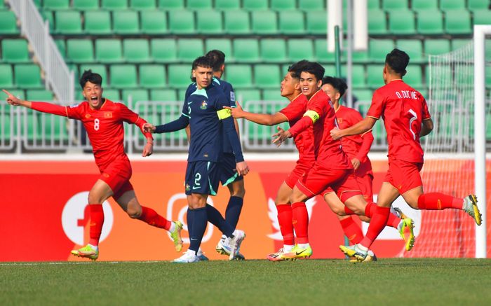 Tại sao HLV U20 Úc nói Việt Nam mạnh bình thường và thua không bất ngờ?