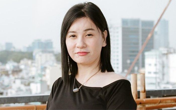 Cát Phượng 'nổi đóa' khi bị mỉa mai hết thời