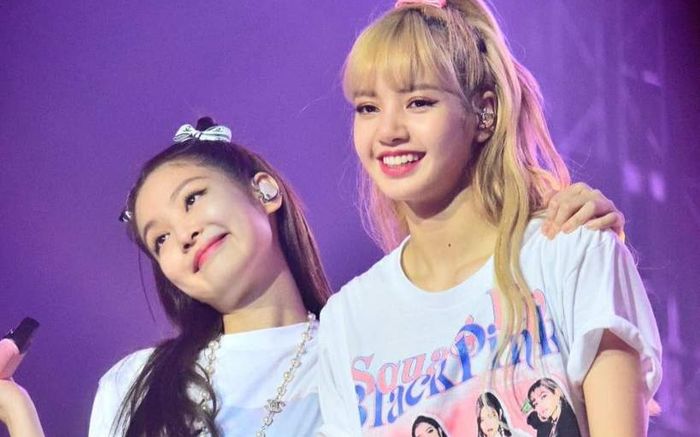 Sau Jennie, đến lượt Lisa bị chính khán giả quê nhà Thái Lan chỉ trích