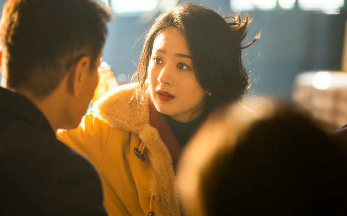 Được fan tung hô diễn xuất 'lên tận trời' nhưng không được đề cử Hoa Đỉnh khiến Triệu Lệ Dĩnh bị chê cười