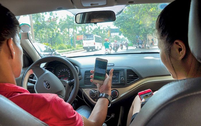 Phát hiện lên nhầm xe ôm công nghệ vì... tài xế có tóc