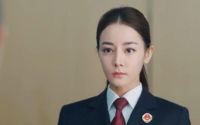 Phim mới của Địch Lệ Nhiệt Ba gặp biến lớn trước thềm lên sóng