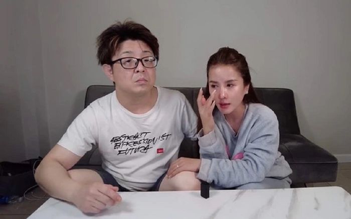 Giữa lúc lùm xùm với bác sĩ Thịnh chưa lắng xuống, Bà Nhân Vlog lại 'diễn để người ta thương'