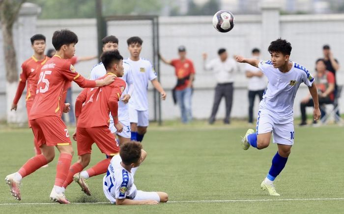 Cầu thủ đánh nhau ở giải U17 Quốc gia: Chưa thành tài đã sinh tật