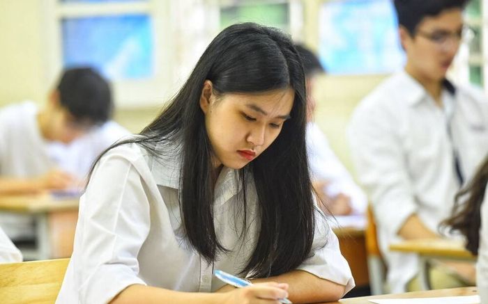 Học sinh Hà Nội thi thử tốt nghiệp THPT vào ngày 7 và 8/4