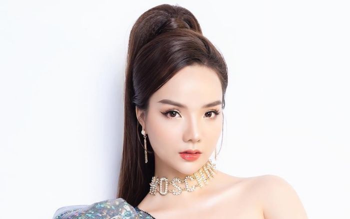 TikToker Phan Thuỷ Tiên - từ hotgirl sân bóng đến nữ doanh nhân tài sắc vẹn toàn