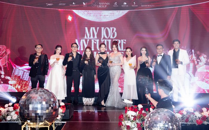 Shynh Group tổ chức tiệc tân niên 'My Job - My Future - My House' chiêu đãi hơn 500 nhân sự