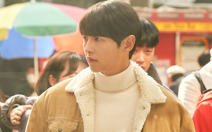 Song Joong Ki và loạt nam thần mặt búng ra sữa nhưng 'tâm cơ thâm hiểm'