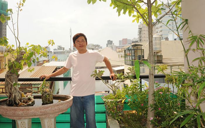 Nam diễn viên 'lên chùa bán nhang' giờ tậu nhà lầu, cuộc sống viên mãn bên vợ và ba con trai